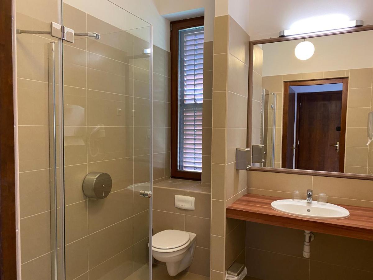 Kakasszeki Vendeghaz Hotel Szekkutas ภายนอก รูปภาพ