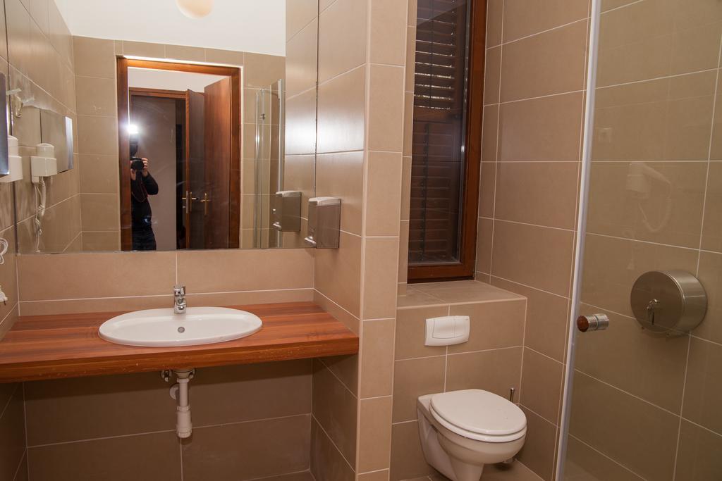 Kakasszeki Vendeghaz Hotel Szekkutas ภายนอก รูปภาพ